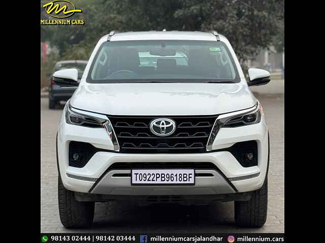 Second Hand Toyota Fortuner 4X2 AT 2.8 Diesel in Jalandhar