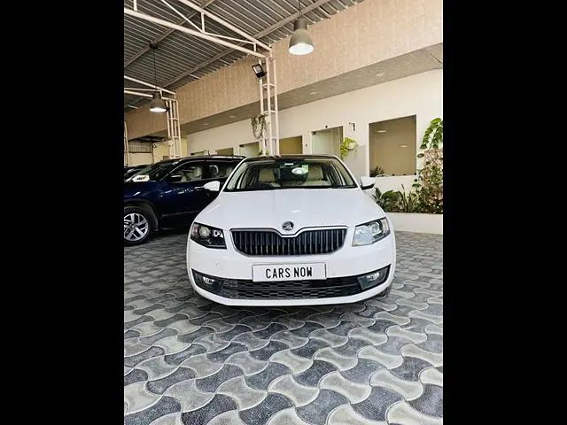 Second Hand Skoda Octavia [2017-2021] 2.0 TDI CR Style Plus AT [2017] in Hyderabad