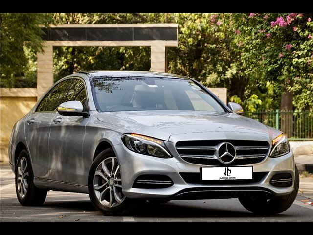 Second Hand Mercedes-Benz C-Class [2014-2018] C 200 Avantgarde in Delhi