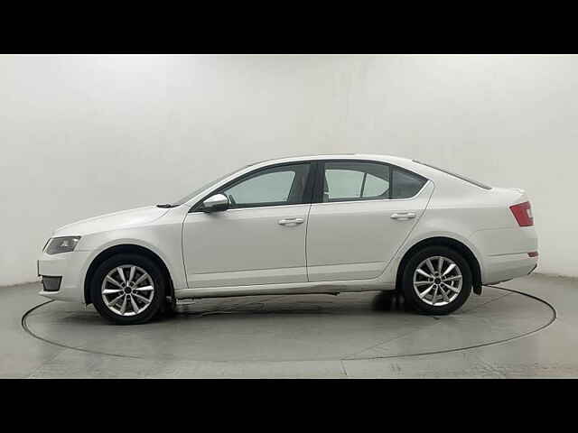 Second Hand Skoda Octavia [2013-2015] Elegance 1.8 TSI AT in Thane