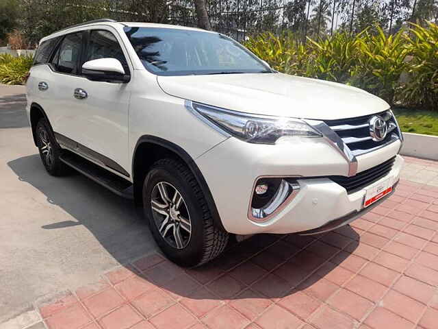 Second Hand Toyota Fortuner [2016-2021] 2.8 4x2 AT [2016-2020] in Bangalore