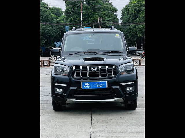 Second Hand Mahindra Scorpio S11 MT 7S in Lucknow