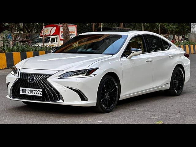 Second Hand Lexus ES 300h Luxury in Mumbai