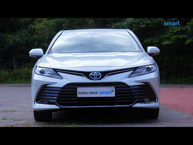 Second Hand Toyota Camry Hybrid in Kochi