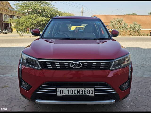 Second Hand Mahindra XUV300 [2019-2024] W8 (O) 1.2 Petrol [2019] in Delhi