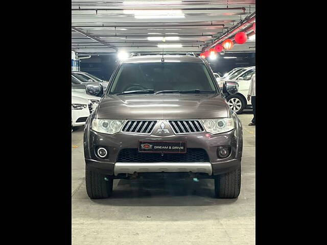 Second Hand Mitsubishi Pajero Sport 2.5 MT in Mumbai