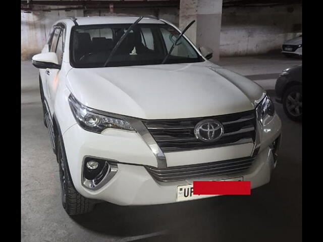 Second Hand Toyota Fortuner [2016-2021] 2.8 4x2 AT [2016-2020] in Lucknow
