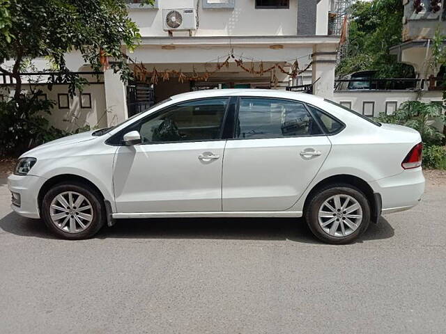 Second Hand Volkswagen Vento [2014-2015] Highline Diesel AT in Hyderabad