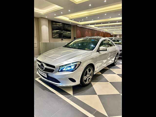 Second Hand Mercedes-Benz CLA 200 Petrol Sport in Delhi