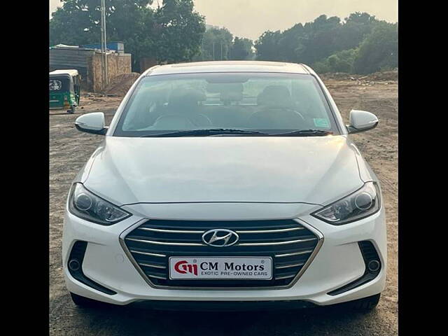 Second Hand Hyundai Elantra SX (O) 2.0 AT in Ahmedabad