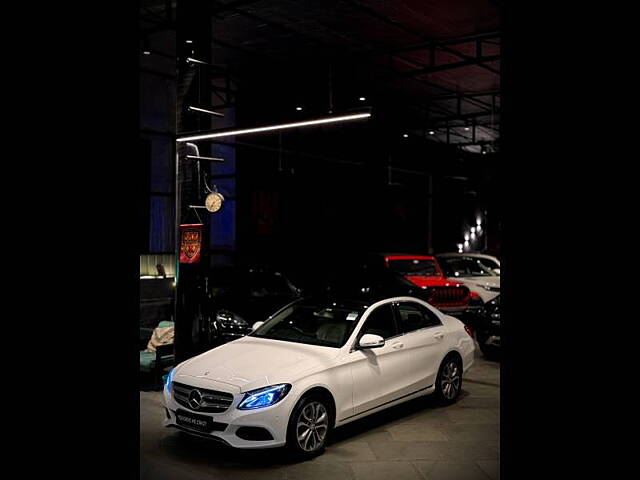 Second Hand Mercedes-Benz C-Class [2014-2018] C 200 Avantgarde in Delhi