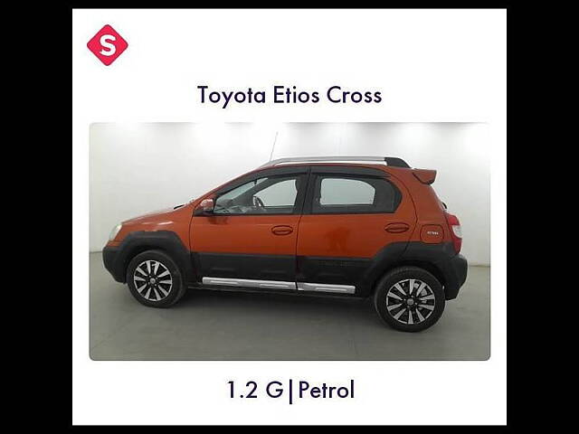 Second Hand Toyota Etios Cross 1.2 G in Indore