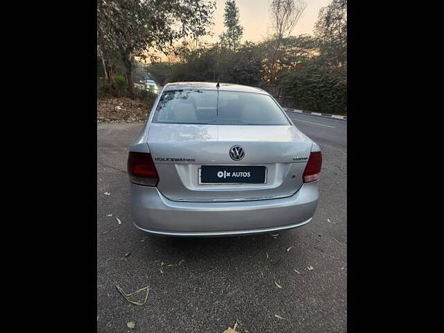 Second Hand Volkswagen Vento [2010-2012] Highline Petrol AT in Delhi