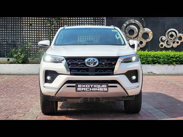 Second Hand Toyota Fortuner 4X4 AT 2.8 Diesel in Lucknow