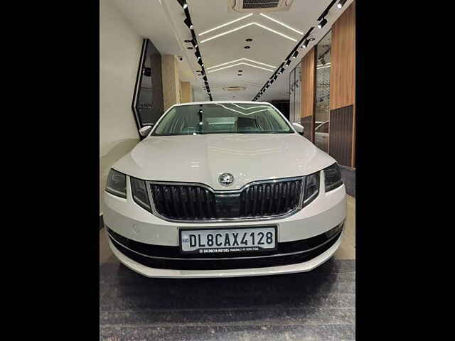 Second Hand Skoda Octavia [2017-2021] 1.8 TSI Style Plus AT [2017] in Delhi