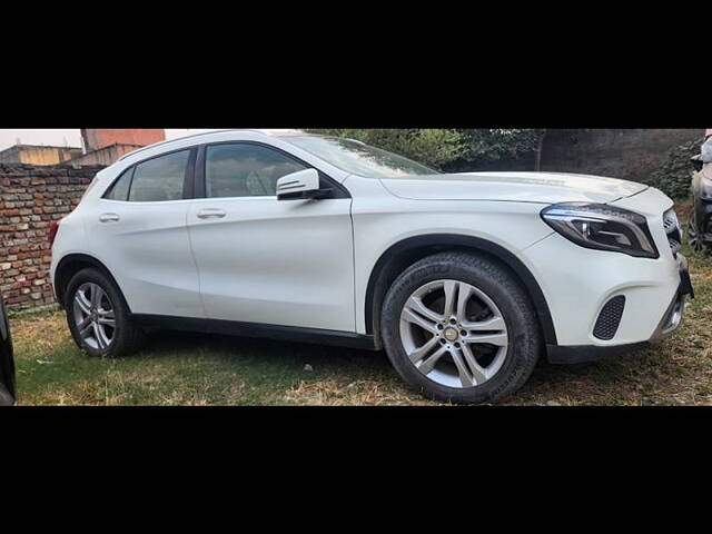 Second Hand Mercedes-Benz GLA [2017-2020] 200 Sport in Delhi