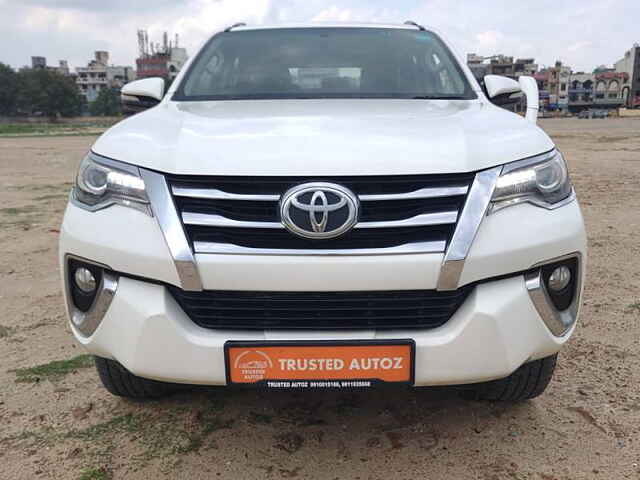 Second Hand Toyota Fortuner [2016-2021] 2.8 4x2 MT [2016-2020] in Delhi