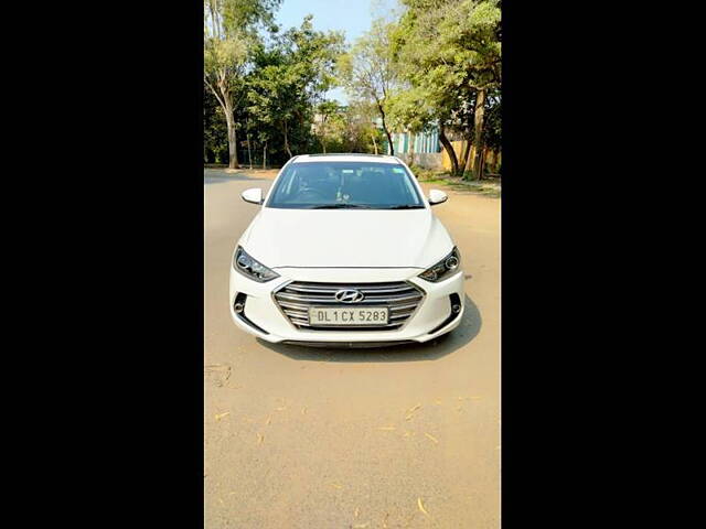 Second Hand Hyundai Elantra SX (O) 2.0 AT in Delhi