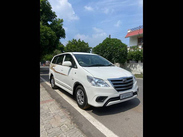 Second Hand Toyota Innova [2013-2014] 2.5 G 8 STR BS-IV in Lucknow