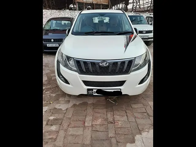 Second Hand Mahindra XUV500 [2015-2018] W6 in Lucknow