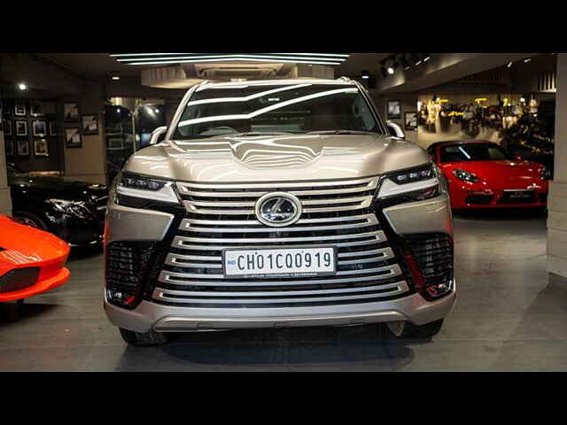 Second Hand Lexus LX 500d with Ash Open Pore Sumi Black Trim in Delhi