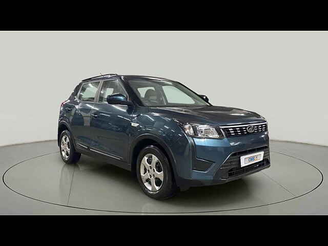 Second Hand Mahindra XUV300 [2019-2024] W6 1.2 Petrol AMT [2021] in Mumbai