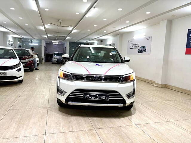 Second Hand Mahindra XUV300 [2019-2024] W8 1.2 Petrol in Delhi