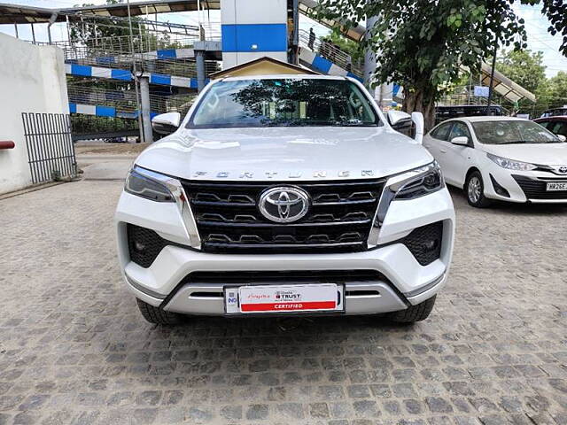 Second Hand Toyota Fortuner 4X2 MT 2.7 Petrol in Delhi