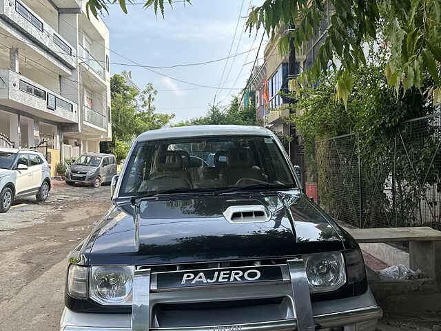 Second Hand Mitsubishi Pajero SFX 2.8 in Gwalior