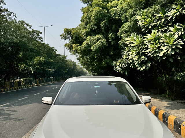 Second Hand BMW 6 Series GT 620d Luxury Line in Kanpur