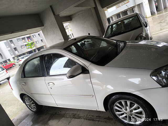 Second Hand Toyota Etios Liva VXD Dual Tone LE in Vapi