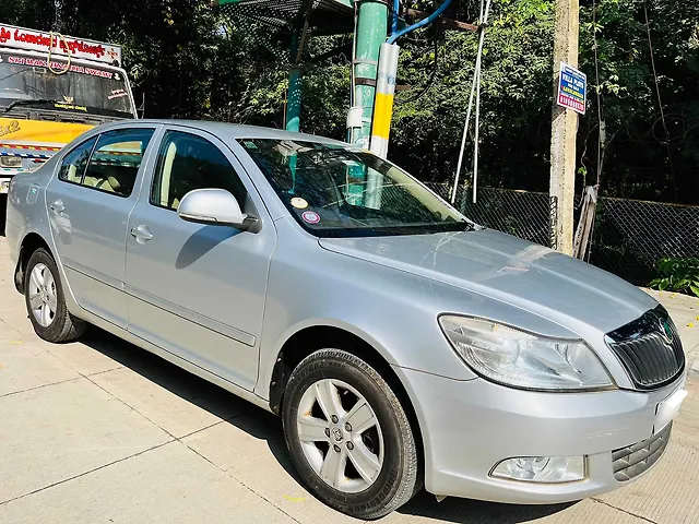 Second Hand Skoda Laura Ambiente 1.8 TSI in Bangalore