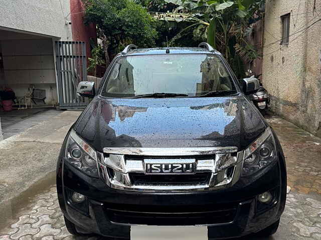 Second Hand Isuzu D-Max V-Cross [2016-2018] 4x4 in Rohtak