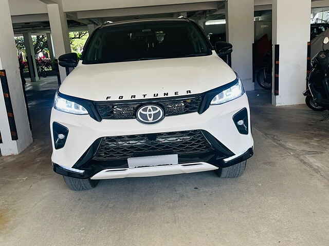 Second Hand Toyota Fortuner [2016-2021] 2.8 4x2 AT [2016-2020] in Bangalore