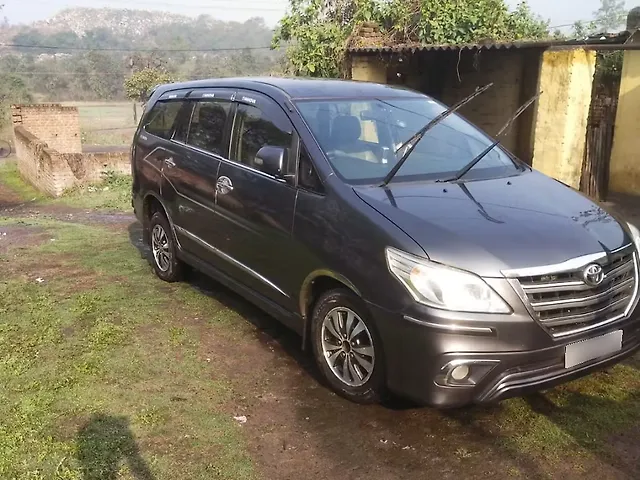 Used 2015 Toyota Innova [2015-2016] 2.5 ZX BS IV 7 STR for