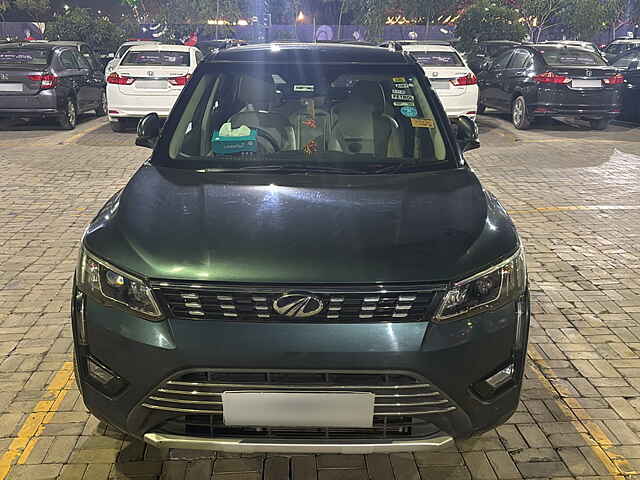 Second Hand Mahindra XUV300 [2019-2024] W8 (O) 1.2 Petrol AMT [2021] in Ahmedabad