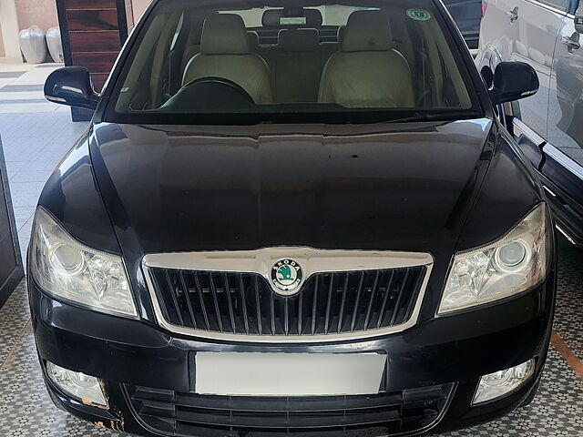 Second Hand Skoda Laura Elegance 2.0 TDI CR AT in Jaipur