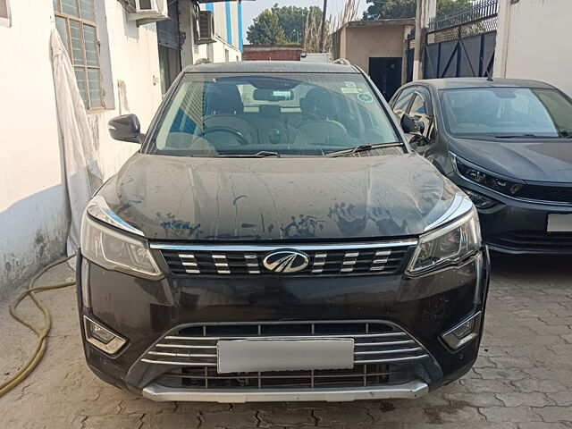 Second Hand Mahindra XUV300 [2019-2024] W8(O) 1.5 Diesel Dual Tone [2020] in Unnao