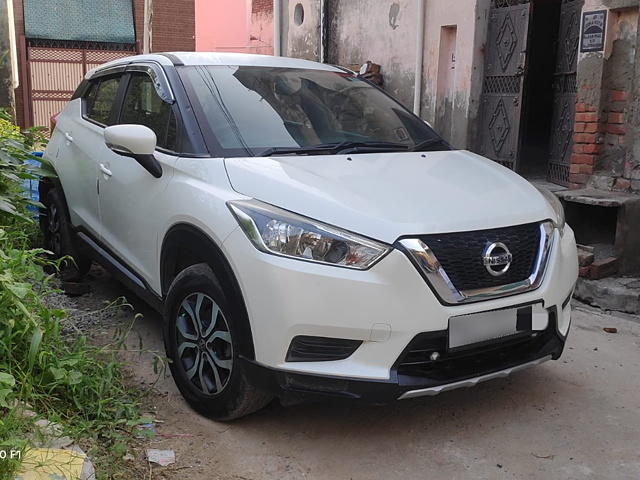 Nissan kicks second hand on sale