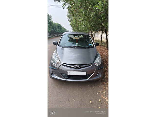 Second Hand Hyundai Eon Magna + in Kakinada