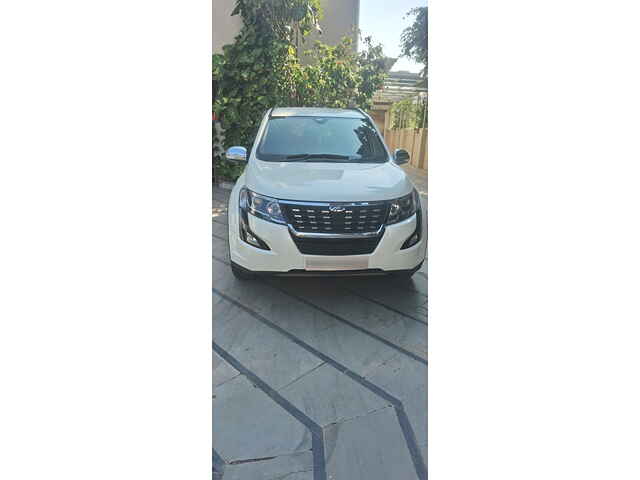 Second Hand Mahindra XUV500 W7 AT in Chalisgaon