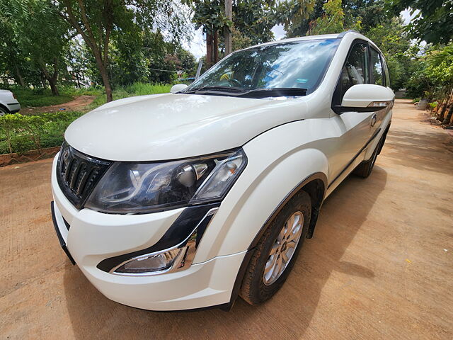 Second Hand Mahindra XUV500 [2015-2018] W10 Black Interiors [2017] in Bangalore