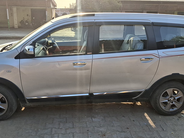 Second Hand Renault Lodgy 85 PS World Edition 8 STR in Bulandshahar