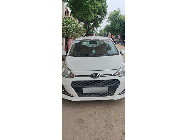 Second Hand Hyundai Grand i10 Magna U2 1.2 CRDi in Allahabad