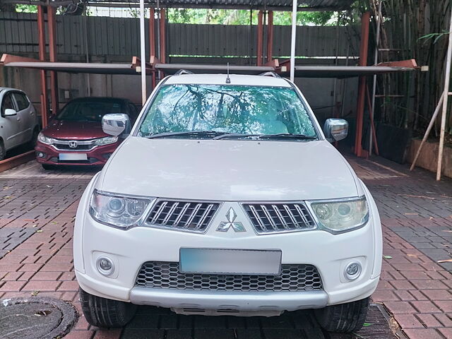 Second Hand Mitsubishi Pajero Sport 2.5 MT in Mumbai