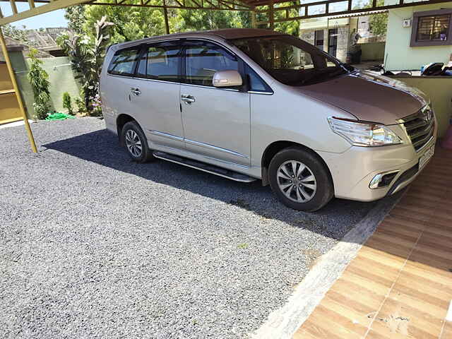 Second Hand Toyota Innova [2015-2016] 2.5 VX BS III 8 STR in Porbandar