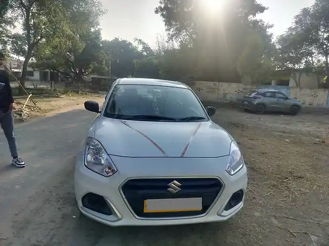 Second Hand Maruti Suzuki Dzire ZXi CNG in Barabanki