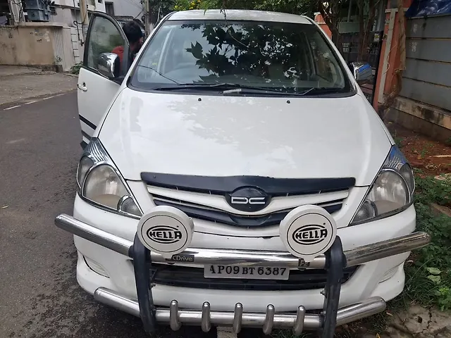 Used Toyota Innova 2.5 V 7 STR in Visakhapatnam