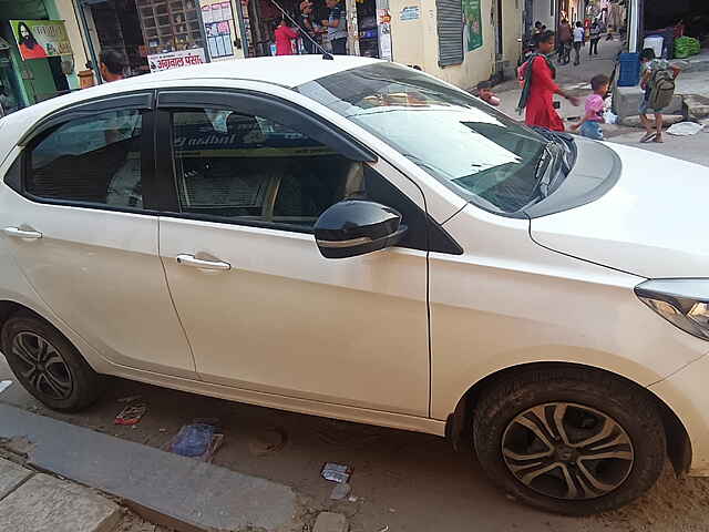 Second Hand Tata Tiago XT CNG [2022-2023] in Greater Noida