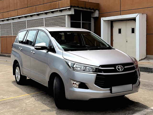 Second Hand Toyota Innova Crysta [2016-2020] 2.4 GX 7 STR [2016-2020] in Bangalore